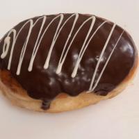 پیراشکی کرم دار روکش شکلات