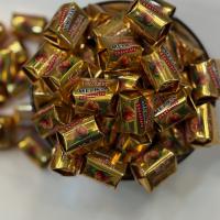 شکلات شیری با مغز فندوق