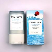 ضد آفتاب استیکی سنتلا اسکین 1004 ماداگاسکار انواع پوست SPF50