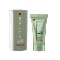 کرم مرطوب کننده مناسب پوست چرب درمایونیک