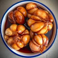 سیر ترشی ۳ ساله نجوشیده با سرکه خانگی