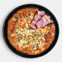 پیتزا بیکن و ژامبون آمریکایی