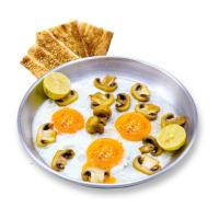 نیمرو قارچ سه زرده