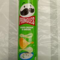 چیپس پیاز جعفری پرینگلز 