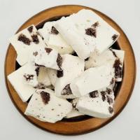 بستنی خشک وانیل با کیک براونی