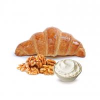 کروسان پنیر و گردو و مربا