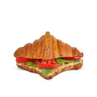 کروسان پنیر خیار