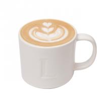 موکا بیسکوئیت و بادام زمینی