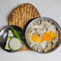 نیمرو با قارچ