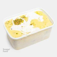 بستنی سنتی زعفرانی خامه ای مغز دار