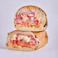 ساندویچ ژامبون تنوری گوشت