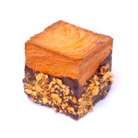 کیوب کروسان شکلات کارامل