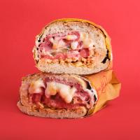 ساندویچ ژامبون تنوری مرغ