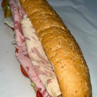 ساندویچ مخلوط ژامبون گوشت ومرغ سرد