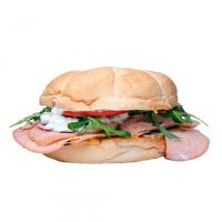 ساندویچ کالباس لیونر سرد لئونسا