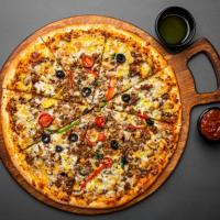 پیتزا گوشت و قارچ ایتالیایی (دو نفره)