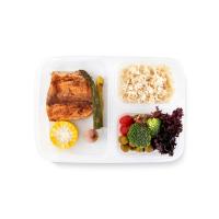 فیله ماهی با برنج قهوه ای و سبزیجات رژیمی