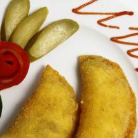 پیراشکی گوشت و قارچ