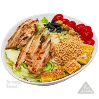 سالاد سزار با مرغ گریل