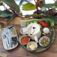 سینی صبحانه ایرانی