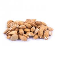 بادام منقا برشته خارجی