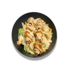 سالاد سزار با مرغ سوخاری