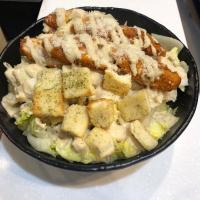 مینی سزار با مرغ سوخاری