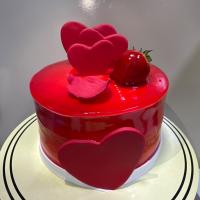 کیک ژله توت فرنگی