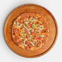 پیتزا مرغ و قارچ (آمریکایی)