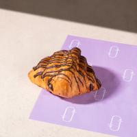 کروسان شکلاتی