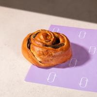 نان شیرمال خرما گردو