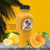 آبمیوه پرتقال و لیمو شیرین