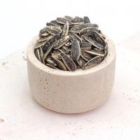 تخمه آفتابگردان دورسفید شور با سس رنچ