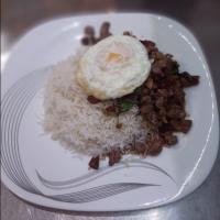 پت گای پائو گوشت