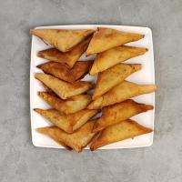 سمبوسه قارچ و پنیر