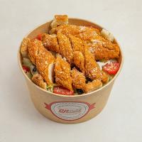 سالاد سزار با مرغ سوخاری