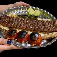 خوراک کباب کوبیده مخصوص (دو سیخ)