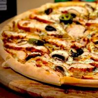 پیتزا چیکن پستو ایتالیایی