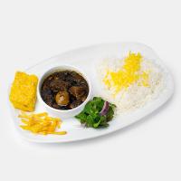 چلو خورشت قورمه سبزی معمولی برنج ایرانی