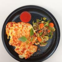 بشقاب مرغ گریل و سبزیجات