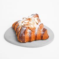  کروسان بادام