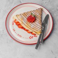 کرپ نوتلا و توت فرنگی