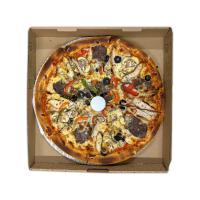 پیتزا مخصوص ایتالیایی