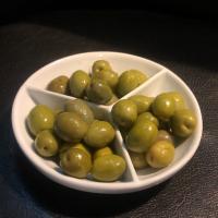 بشقاب زیتون