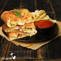 استرامبولی چیکن پستو