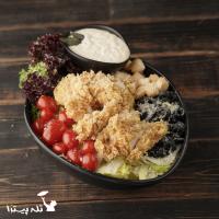 سالاد سزار با مرغ سوخاری