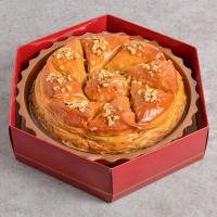 باقلوا شیرعسلی| پیتزایی ۷ پیچ گردویی (۸۰۰ گرم، 9عدد)