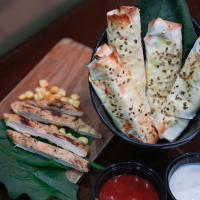 اسپرینگ رول مرغ و اسفناج