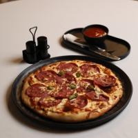 پیتزا پپرونی ایتالیایی