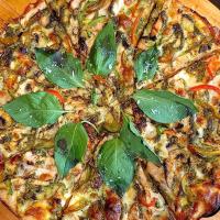 پیتزا چیکن پستو